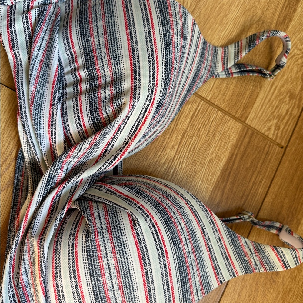 Swim suit top